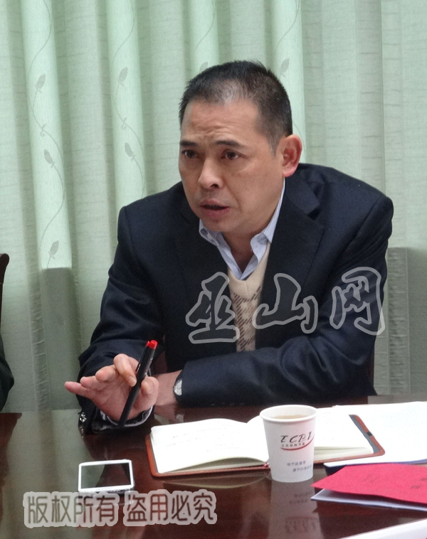 副县长贺玮.